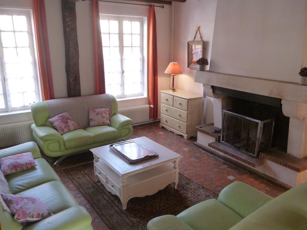 Le Gite De Laurence Villa Sainte-Liviere Exteriör bild