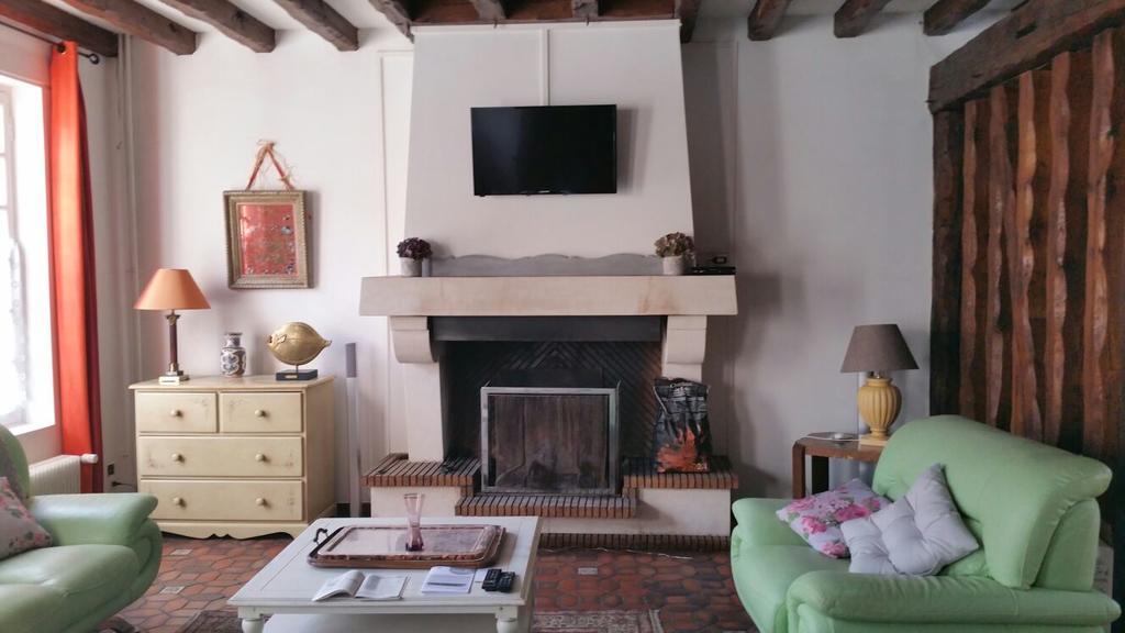 Le Gite De Laurence Villa Sainte-Liviere Exteriör bild